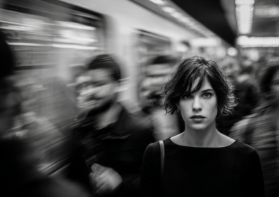 恍恍惚惚的美女